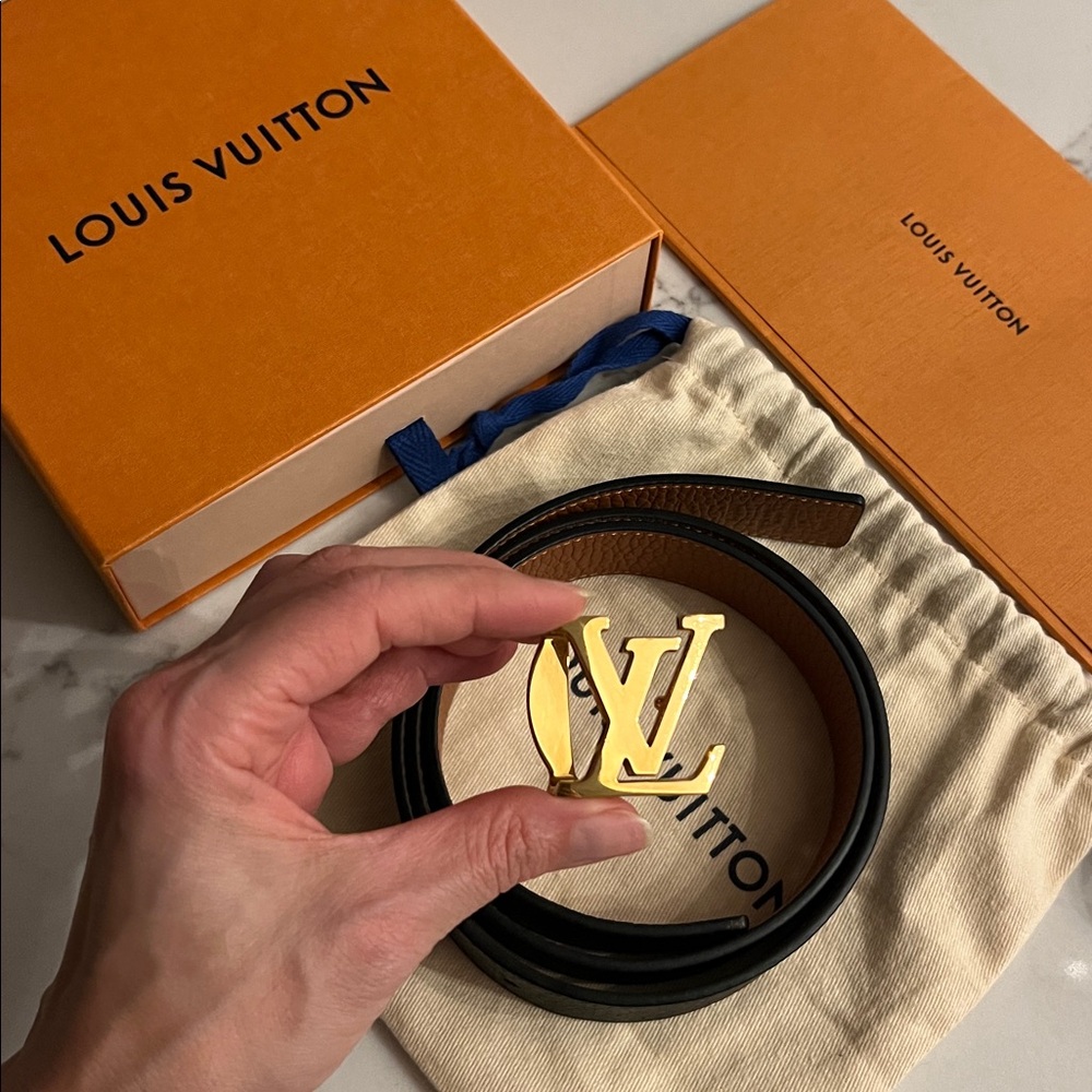 Louis Vuitton— LV Initiales 30MM Reversible Belt
